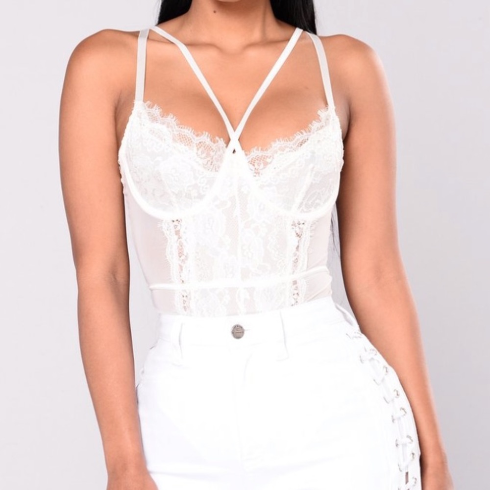 BRAND NEW cute lace teddy shirt